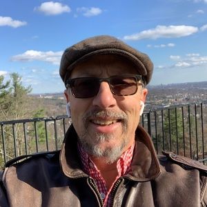 Meet your Posher, Gregory